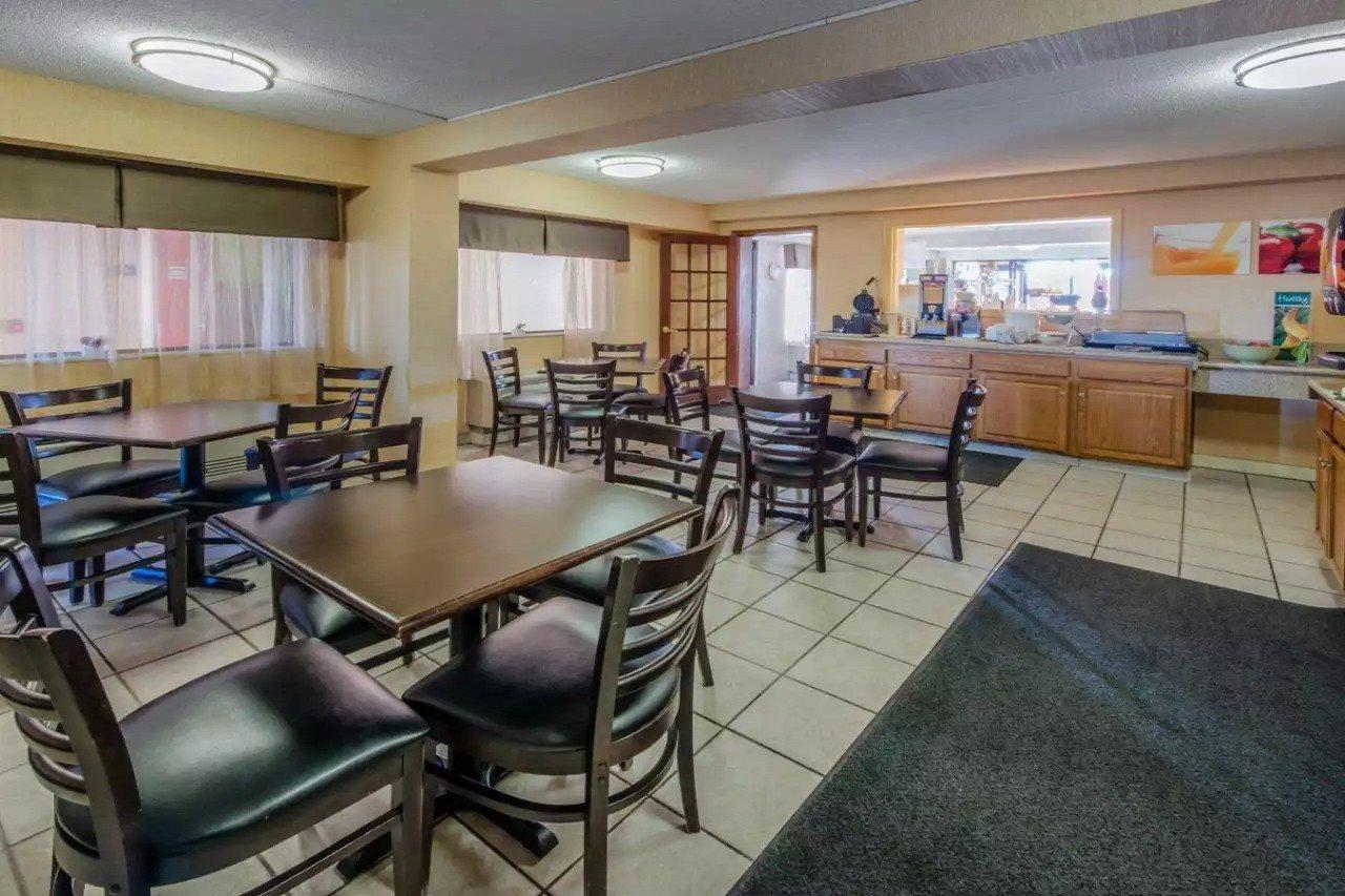 Quality Inn Barkeyville Exterior foto