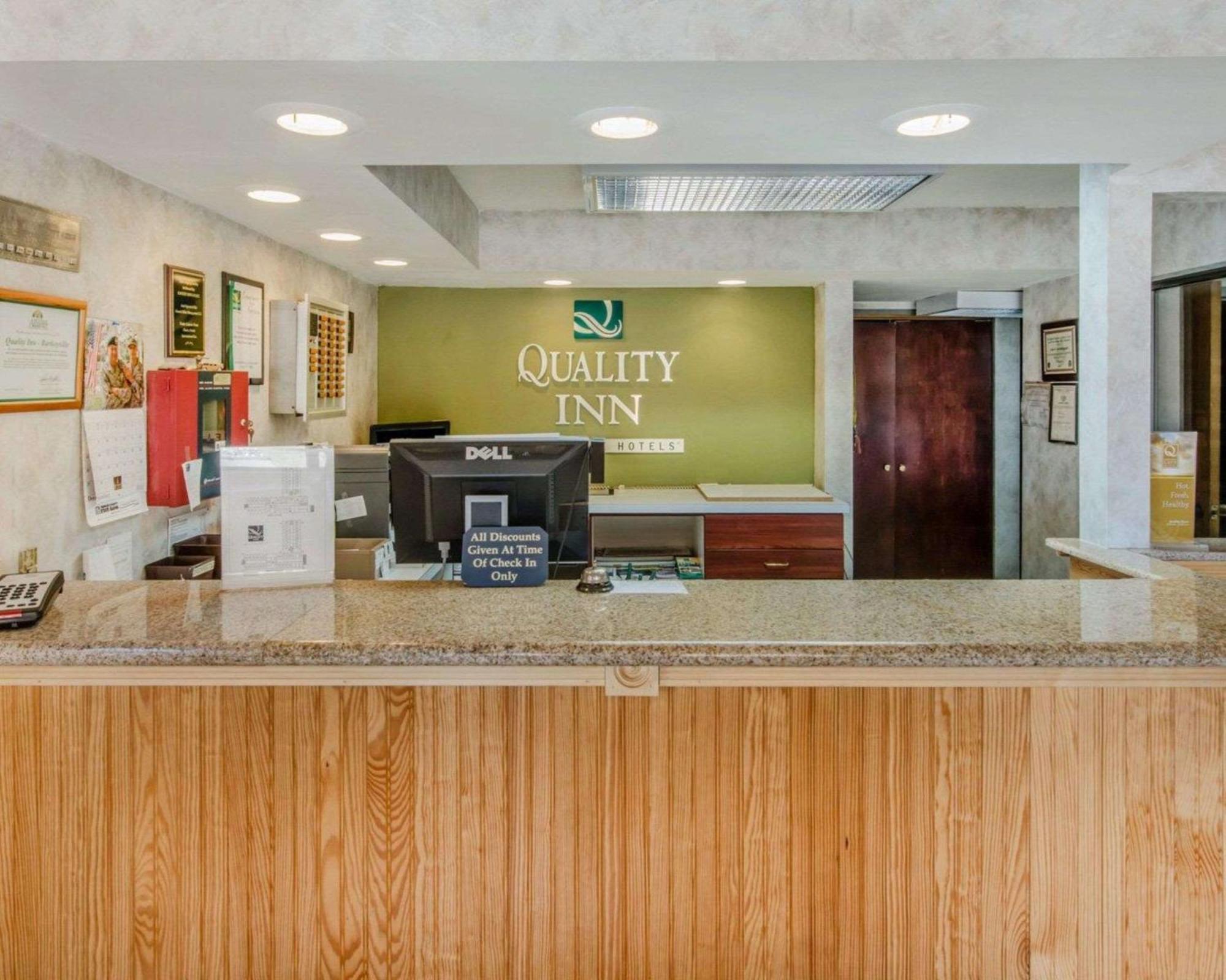 Quality Inn Barkeyville Exterior foto